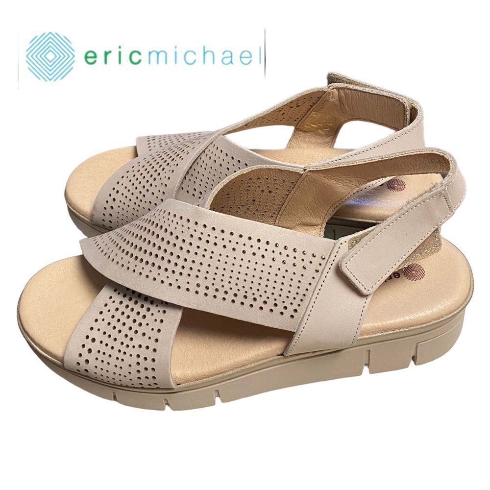 ERIC MICHAEL Tracy Women's Off-White Wedge Sandals NEW 39 8.5 9